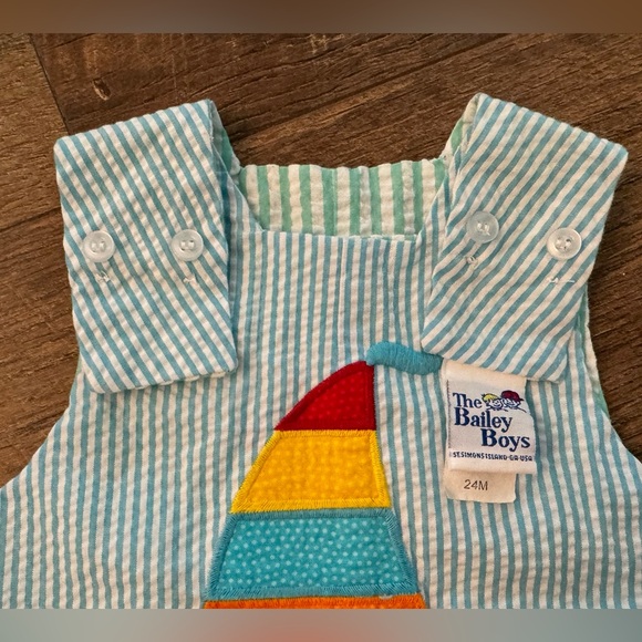 Bailey Boys Reversible Short Jon Jon. Size 24 months. - Picture 4 of 8